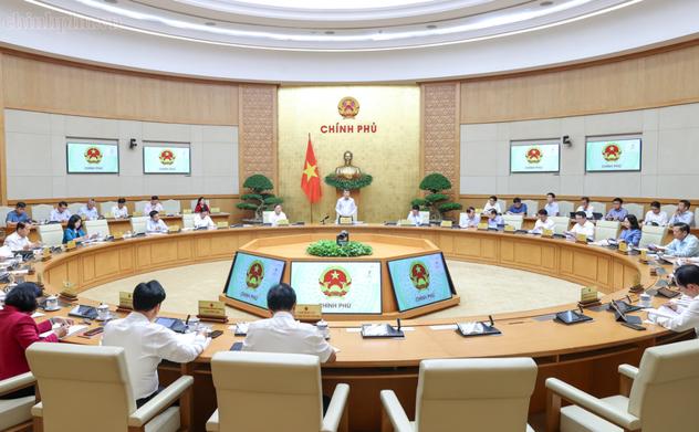 Chính phủ yêu cầu tăng tốc giải ngân đầu tư công, thúc đẩy tăng trưởng những tháng cuối năm